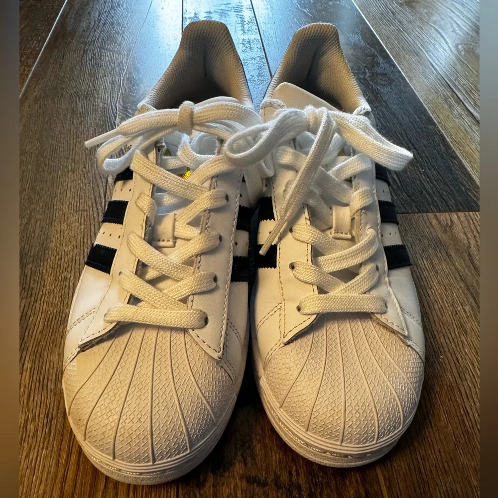 ADIDAS Superstar (white/navy blue or black) - Picture 3 of 7